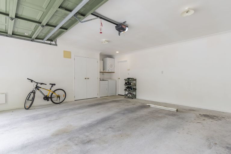 Photo of property in 11 Montana Drive, Pyes Pa, Tauranga, 3112