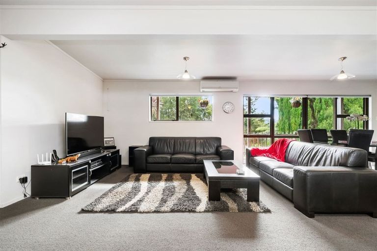 Photo of property in 17 Ward Drive, Opua, 0200