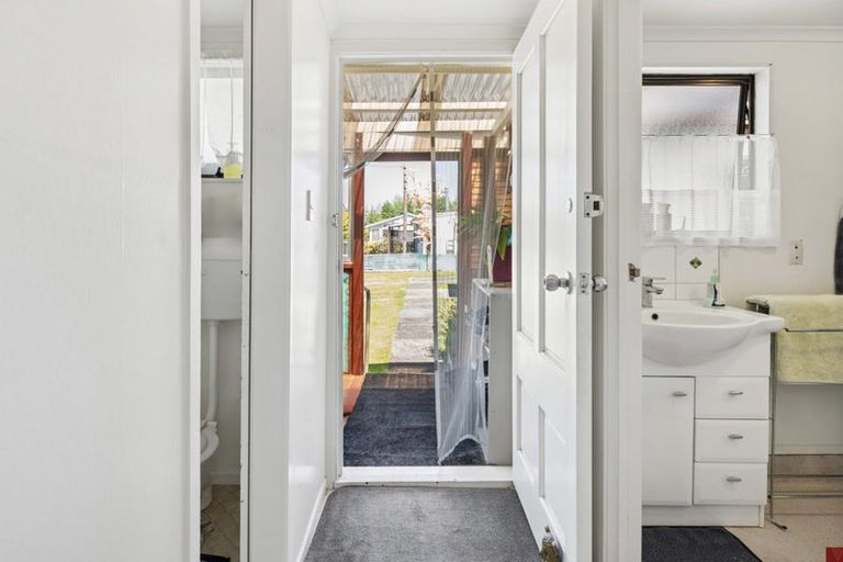 Photo of property in 166 Rangatira Drive, Mangakino, 3421