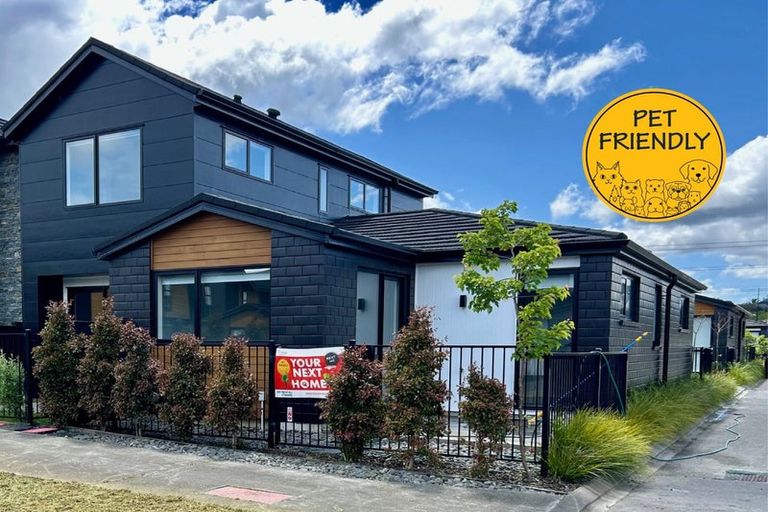 Photo of property in 2 Whakato Avenue, Kumeu, 0810