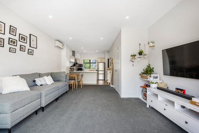 Photo of property in 32 Maramara Road, Whenuapai, Auckland, 0618