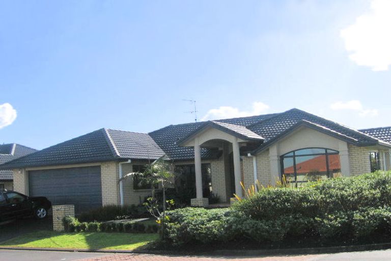 Photo of property in 1 Coleraine Place, East Tamaki, Auckland, 2016