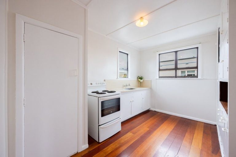 Photo of property in 302 Lumsden Road, Akina, Hastings, 4122