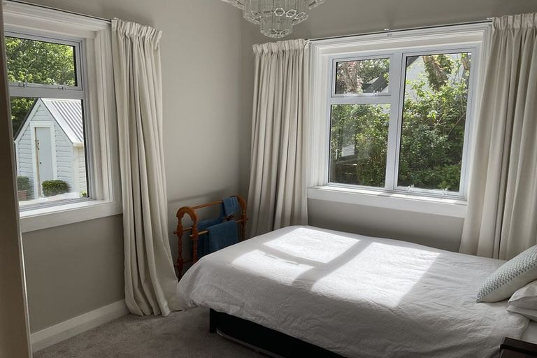 Photo of property in 399a Karori Road, Karori, Wellington, 6012