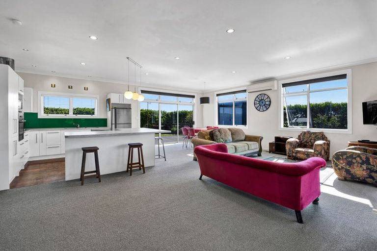 Photo of property in 5674 Mountain Road, Normanby, Hawera, 4673