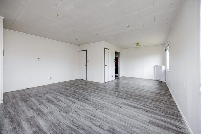 Photo of property in 42 Beaufort Place, Papatoetoe, Auckland, 2025