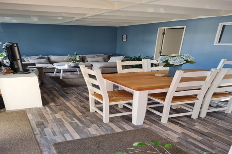 Photo of property in 2/223 Hibiscus Coast Highway, Red Beach, 0932