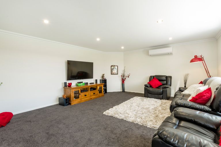 Photo of property in 24 Calluna Crescent, Mosgiel, 9024