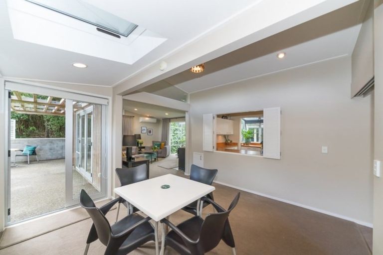 Photo of property in 196 Victoria Avenue, Hokowhitu, Palmerston North, 4410