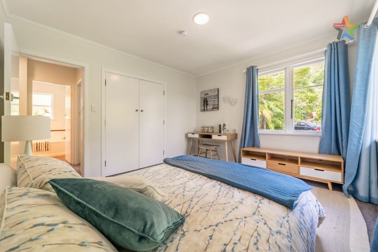 Photo of property in 115 Manuka Street, Stokes Valley, Lower Hutt, 5019