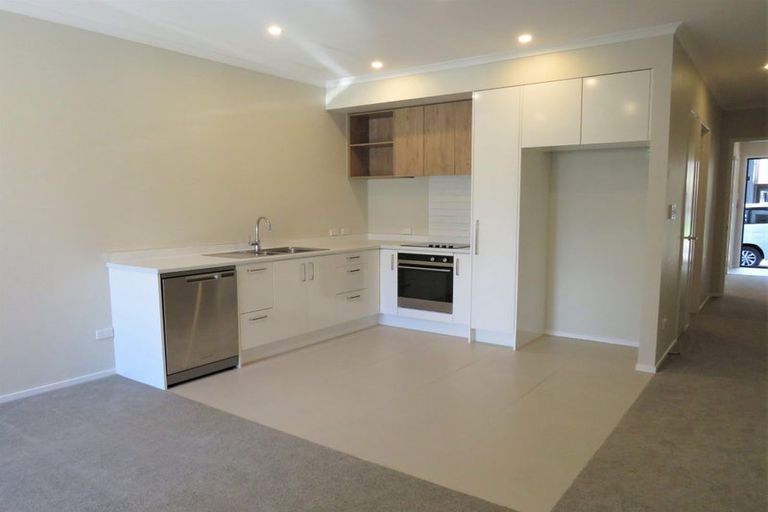 Photo of property in 58 Rangihina Road, Hobsonville, Auckland, 0616