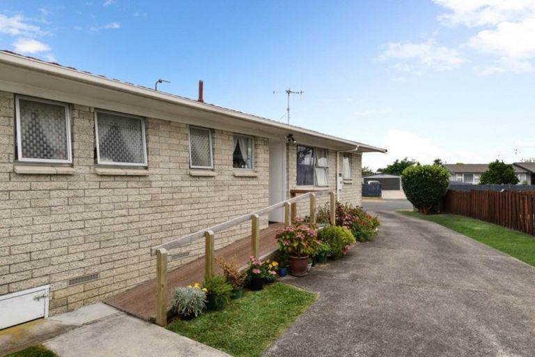 Photo of property in 5 Lindsay Crescent, Nawton, Hamilton, 3200