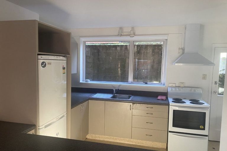 Photo of property in 102 Harbour Terrace, North Dunedin, Dunedin, 9016