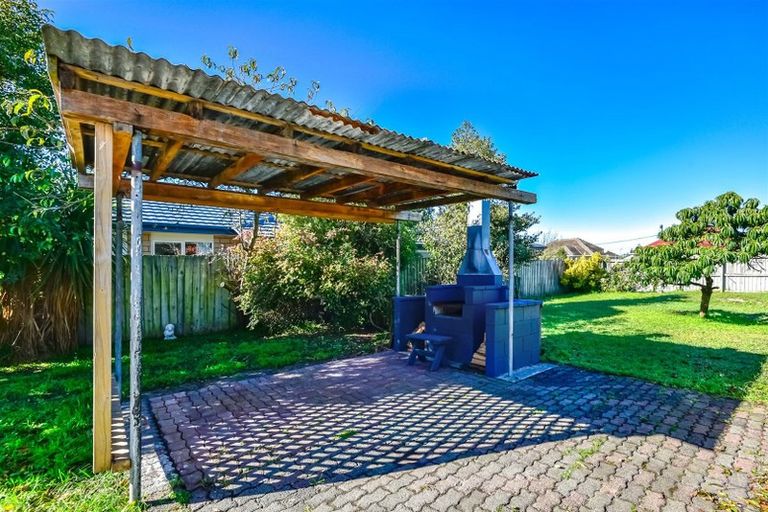 Photo of property in 266 Wainoni Road, Avondale, Christchurch, 8061