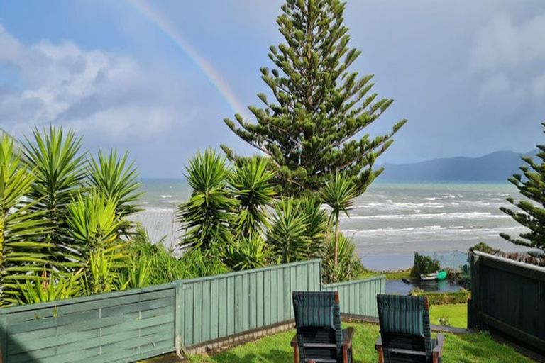 Photo of property in 16 Arawa Street, Raumati Beach, Paraparaumu, 5032