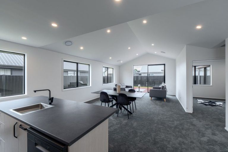 Photo of property in 99 Hoffman Court, Waikiwi, Invercargill, 9810
