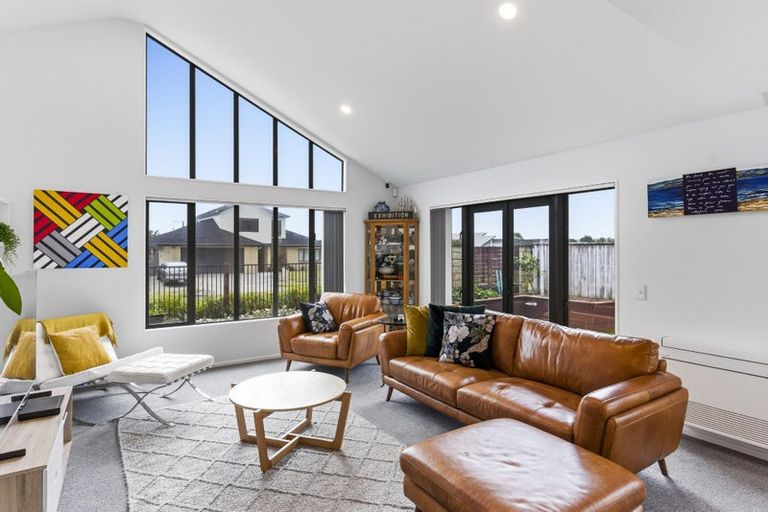 Photo of property in 90 Regent Drive, Paraparaumu Beach, Paraparaumu, 5032