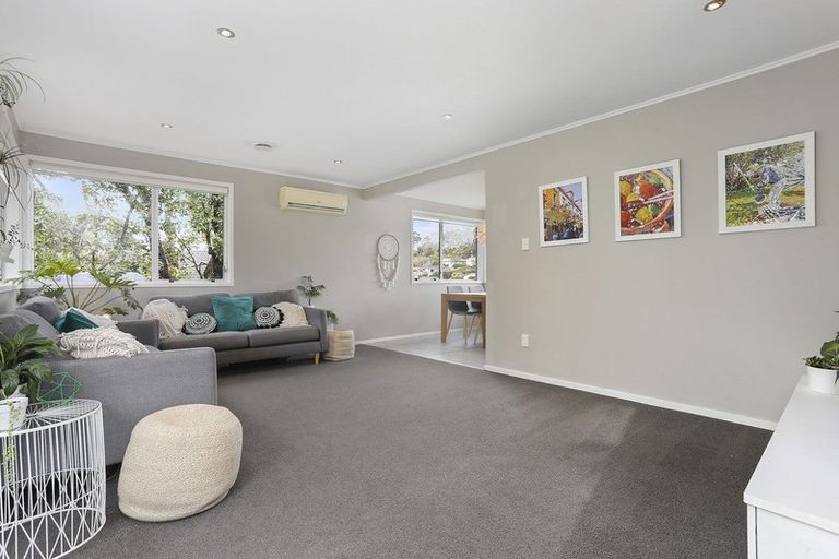 Photo of property in 1/8 Tempo Place, Torbay, Auckland, 0630