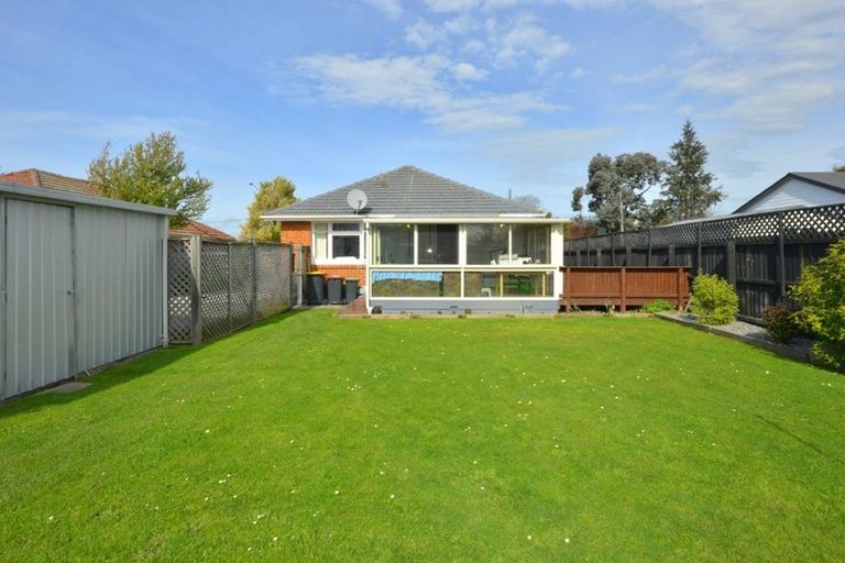 Photo of property in 76 Northcote Road, Northcote, Christchurch, 8052