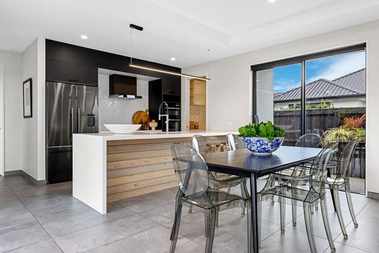 Photo of property in 4 Mckerrow Street, Marshland, Christchurch, 8083