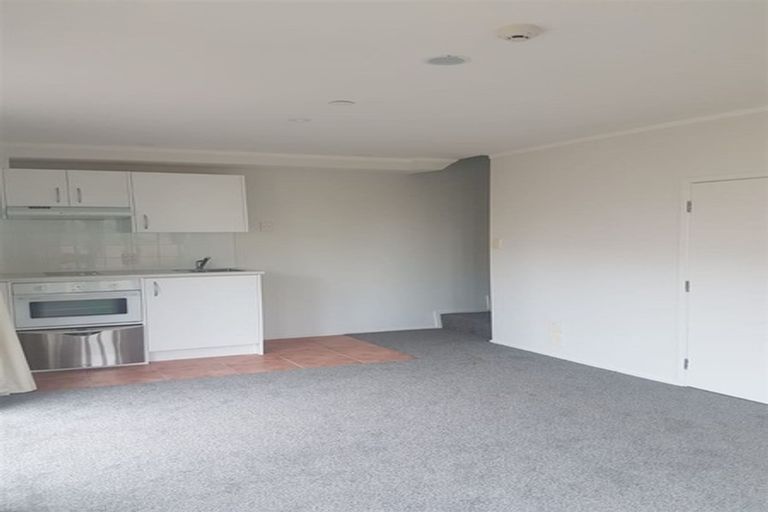 Photo of property in 1a/30 Westward Ho, Glen Eden, Auckland, 0602