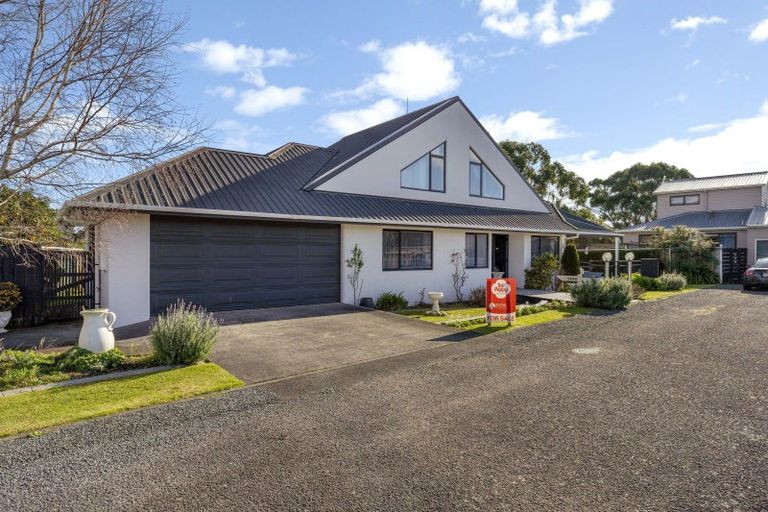 Photo of property in 149e Heta Road, Highlands Park, New Plymouth, 4312