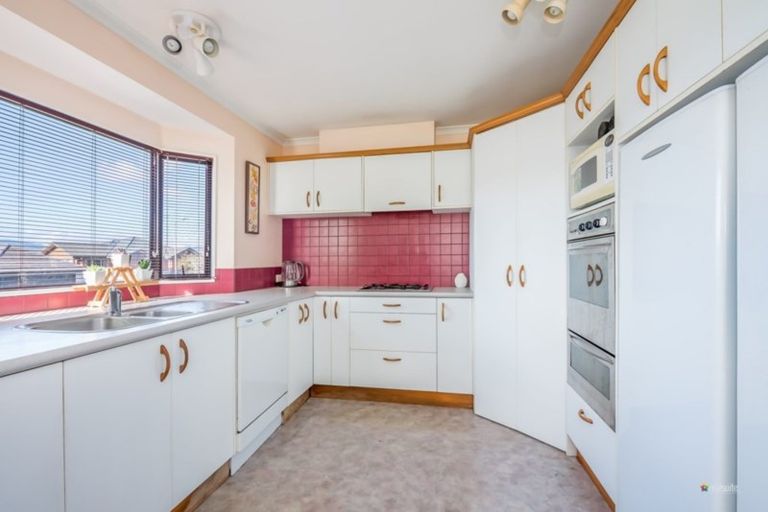 Photo of property in 26 Birkinshaw Grove, Riverstone Terraces, Upper Hutt, 5018