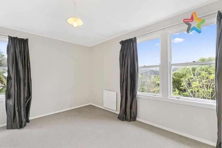 Photo of property in 25 Montgomery Avenue, Karori, Wellington, 6012