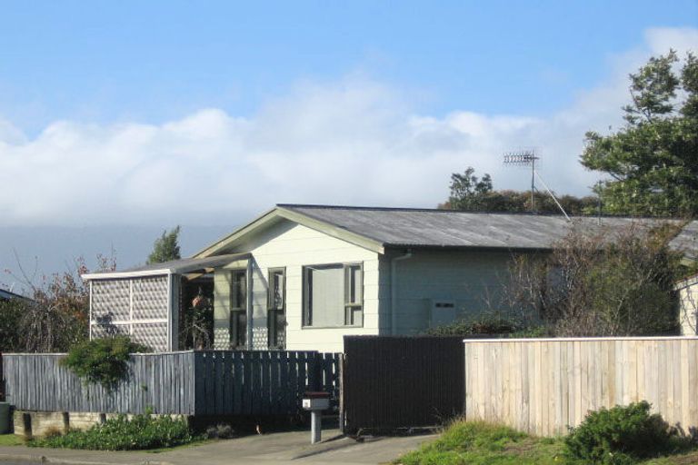 Photo of property in 57 Mazengarb Road, Paraparaumu Beach, Paraparaumu, 5032