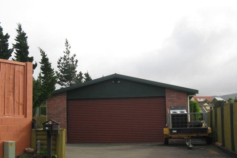 Photo of property in 17 Fenchurch Grove, Stokes Valley, Lower Hutt, 5019