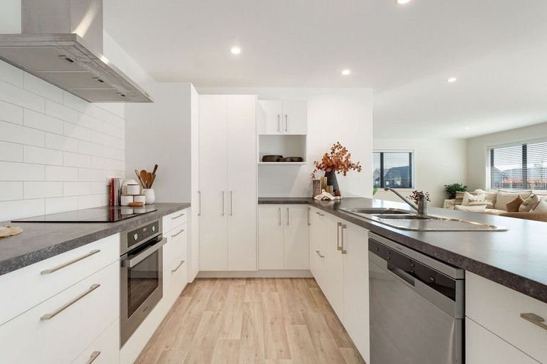 Photo of property in 25 Blacklock Road, Pyes Pa, Tauranga, 3112