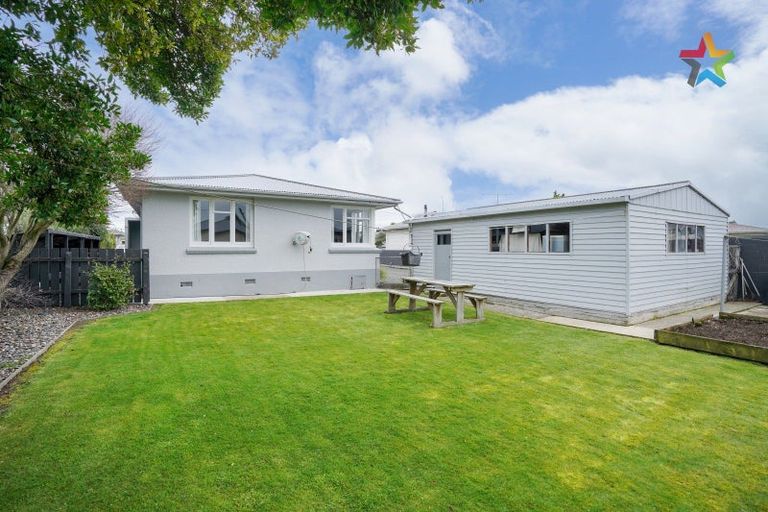 Photo of property in 143 Stobo Street, Grasmere, Invercargill, 9810