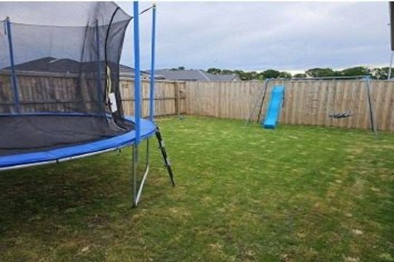 Photo of property in 6 Jasmine Street, Woodend, 7610