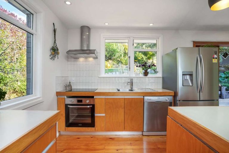 Photo of property in 105 Port Hills Road, Heathcote Valley, Christchurch, 8022