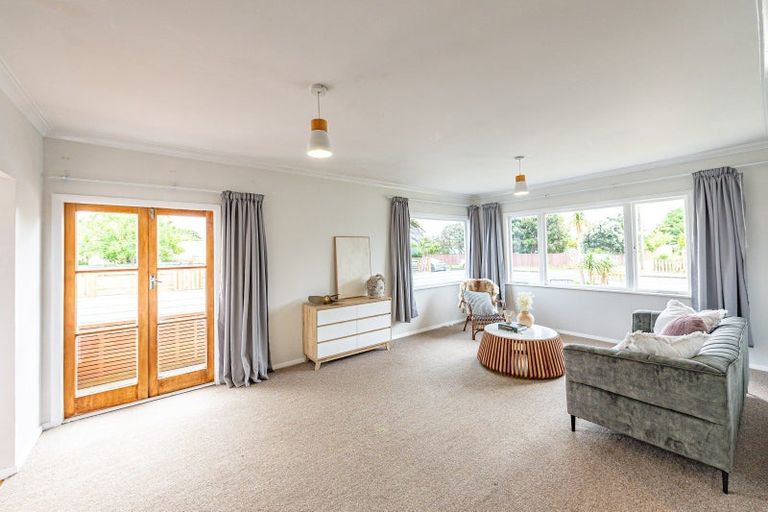 Photo of property in 7 Hussey Street, Waverley, 4510