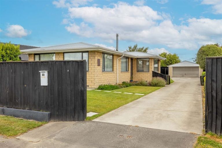 Photo of property in 23 Denise Crescent, Hornby, Christchurch, 8042