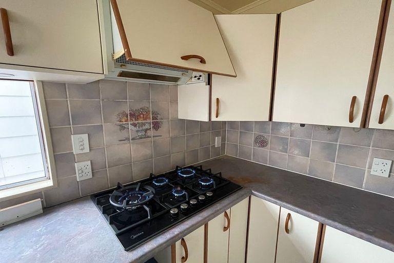 Photo of property in 146 Mark Avenue, Grenada Village, Wellington, 6037