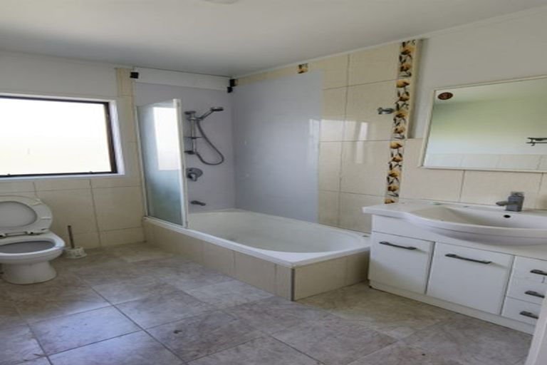 Photo of property in 13a Gifford Road, Papatoetoe, Auckland, 2025