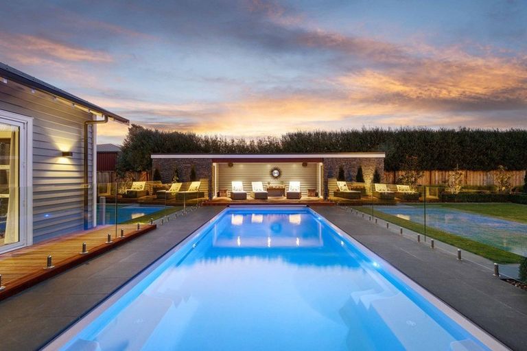 Photo of property in 25 Hawthornden Road, Avonhead, Christchurch, 8042