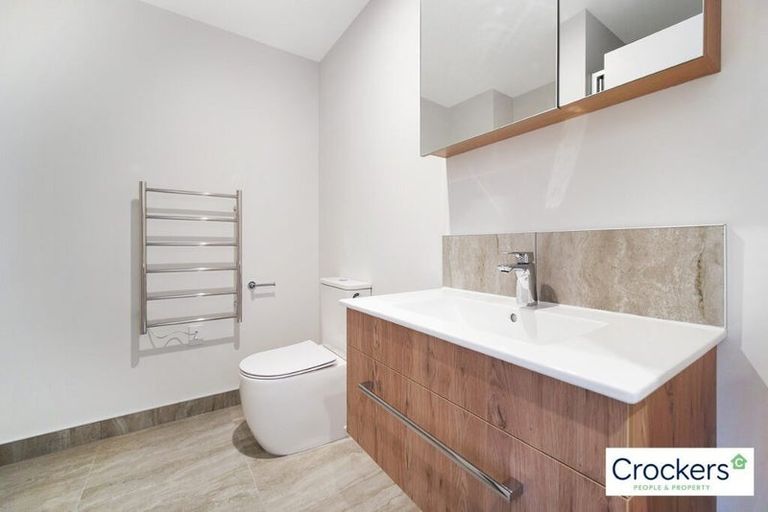 Photo of property in 1/2 Treasure Lane, Te Atatu South, Auckland, 0610