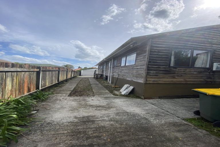 Photo of property in 47 Gilbass Avenue, Hamilton Lake, Hamilton, 3204