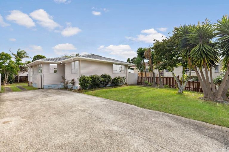 Photo of property in 9 Tangelo Place, Bucklands Beach, Auckland, 2012
