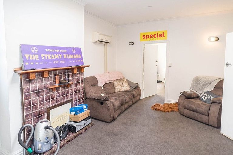 Photo of property in 19 Hyde Street, North Dunedin, Dunedin, 9016