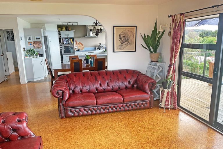 Photo of property in 41 Barrier View Road, Leigh, 0985