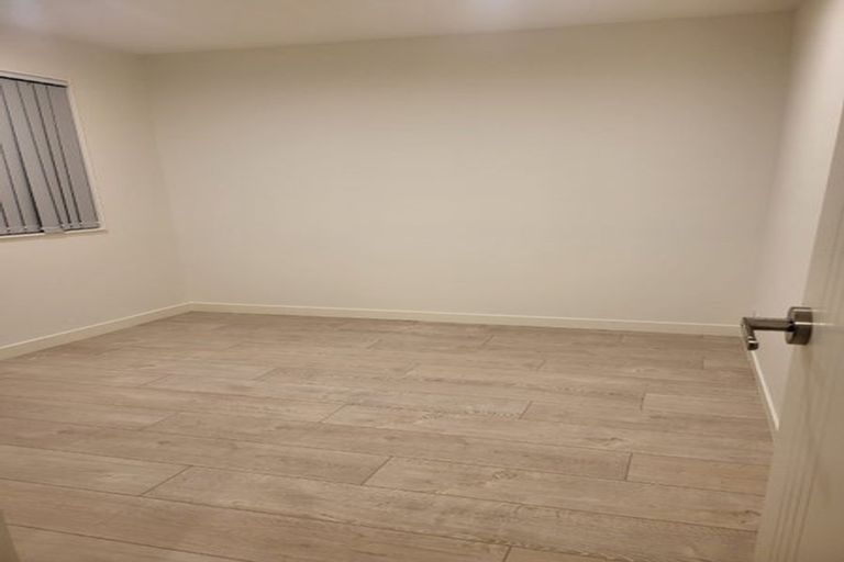 Photo of property in 126b Sycamore Drive, Sunnynook, Auckland, 0620