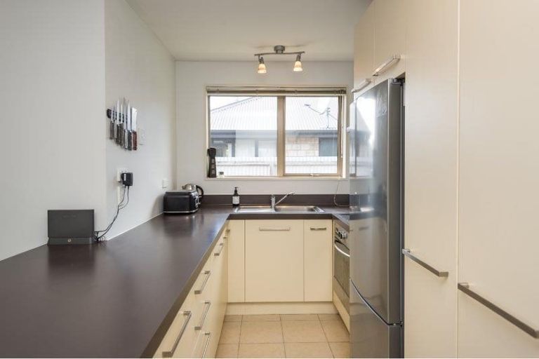 Photo of property in 65a Cleveland Street, Edgeware, Christchurch, 8013