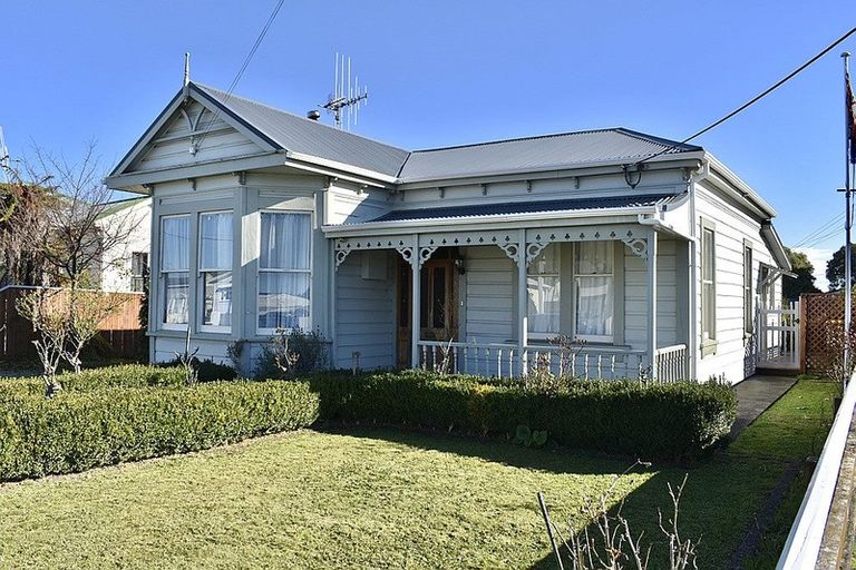 Photo of property in 22 Seddon Street, Levin, 5510