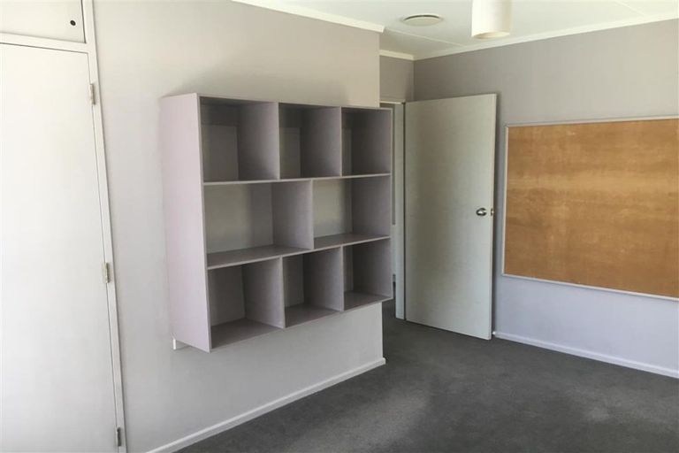 Photo of property in 13 Clapham Grove, Stokes Valley, Lower Hutt, 5019