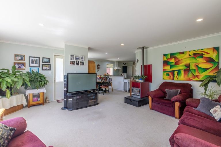Photo of property in 5 Buckland Street, Tikokino, Waipawa, 4273