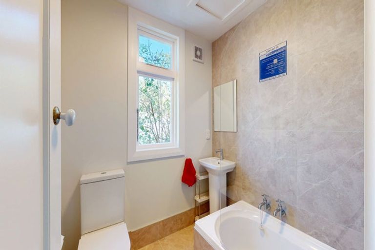 Photo of property in 17b Fitzroy Street, Wadestown, Wellington, 6012